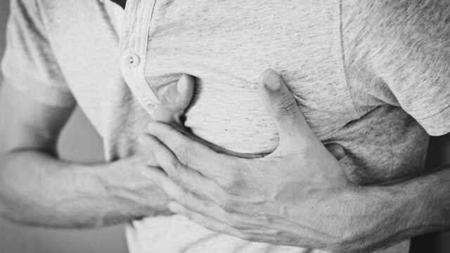 Commonly Found Symptoms of Heart Blockage in Males