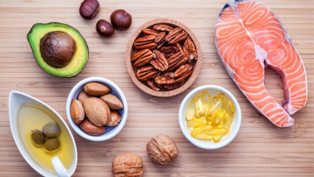 Omega-3 vs Omega-6 Ratios, Symptoms, Food to Avoid Explained