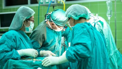 Driving After Glaucoma Surgery: Essential Dos and Don’ts for a Successful Recovery